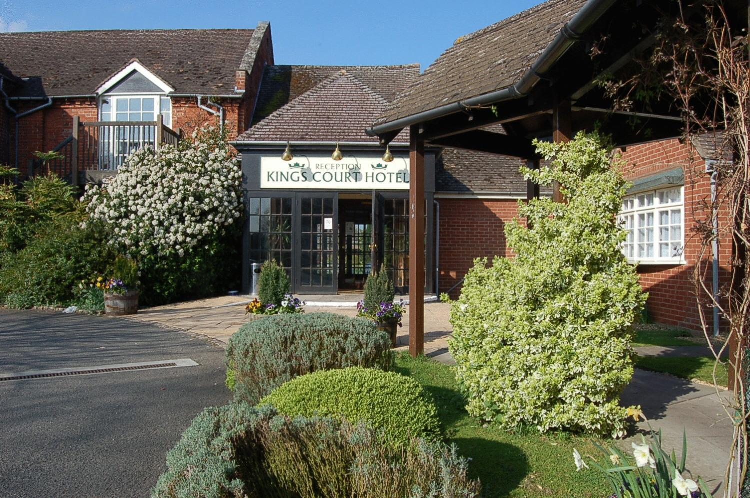 Kings Court Hotel Alcester Eksteriør bilde